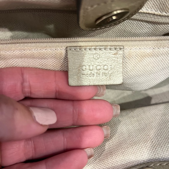 Gucci Sukey in  gold guccissima leather. - Picture 15 of 15